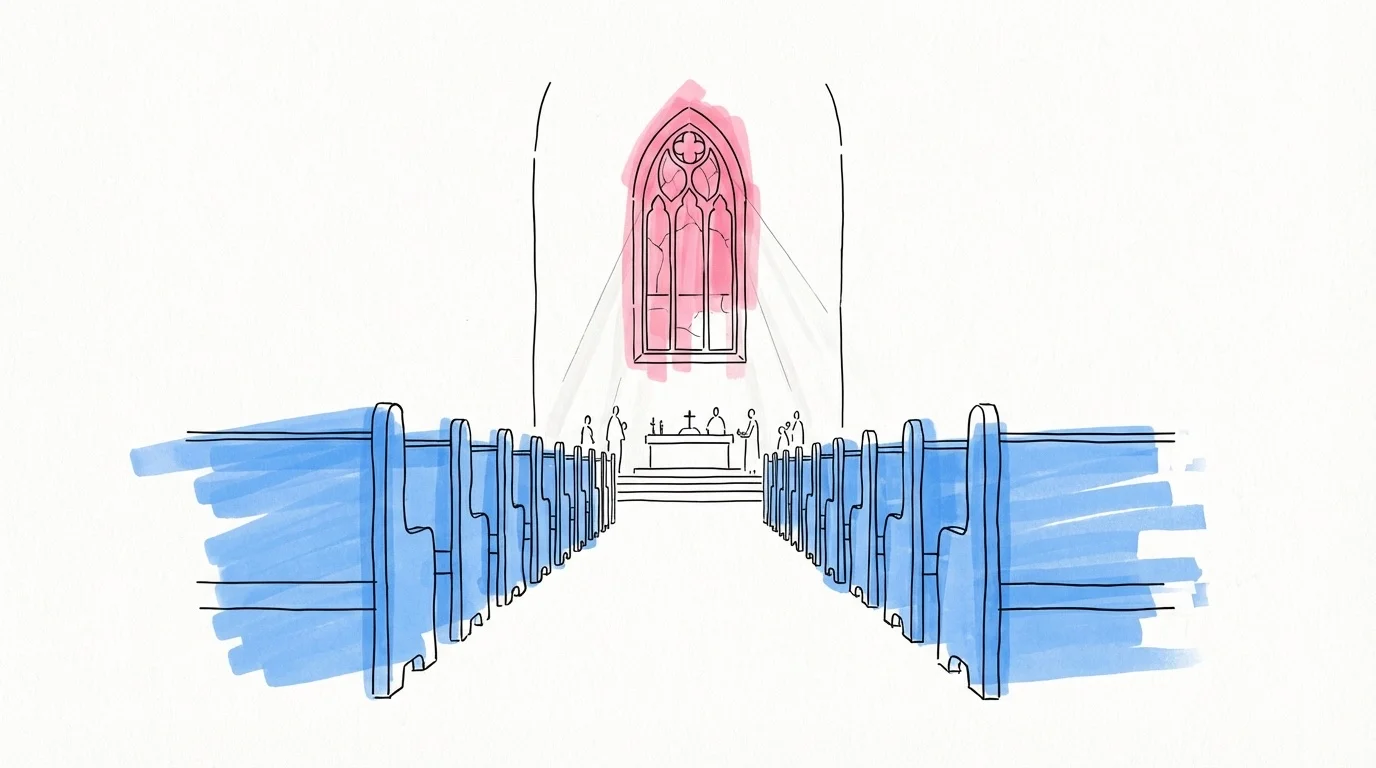 Interiör av en svensk kyrka med ljus genom glasmålningar